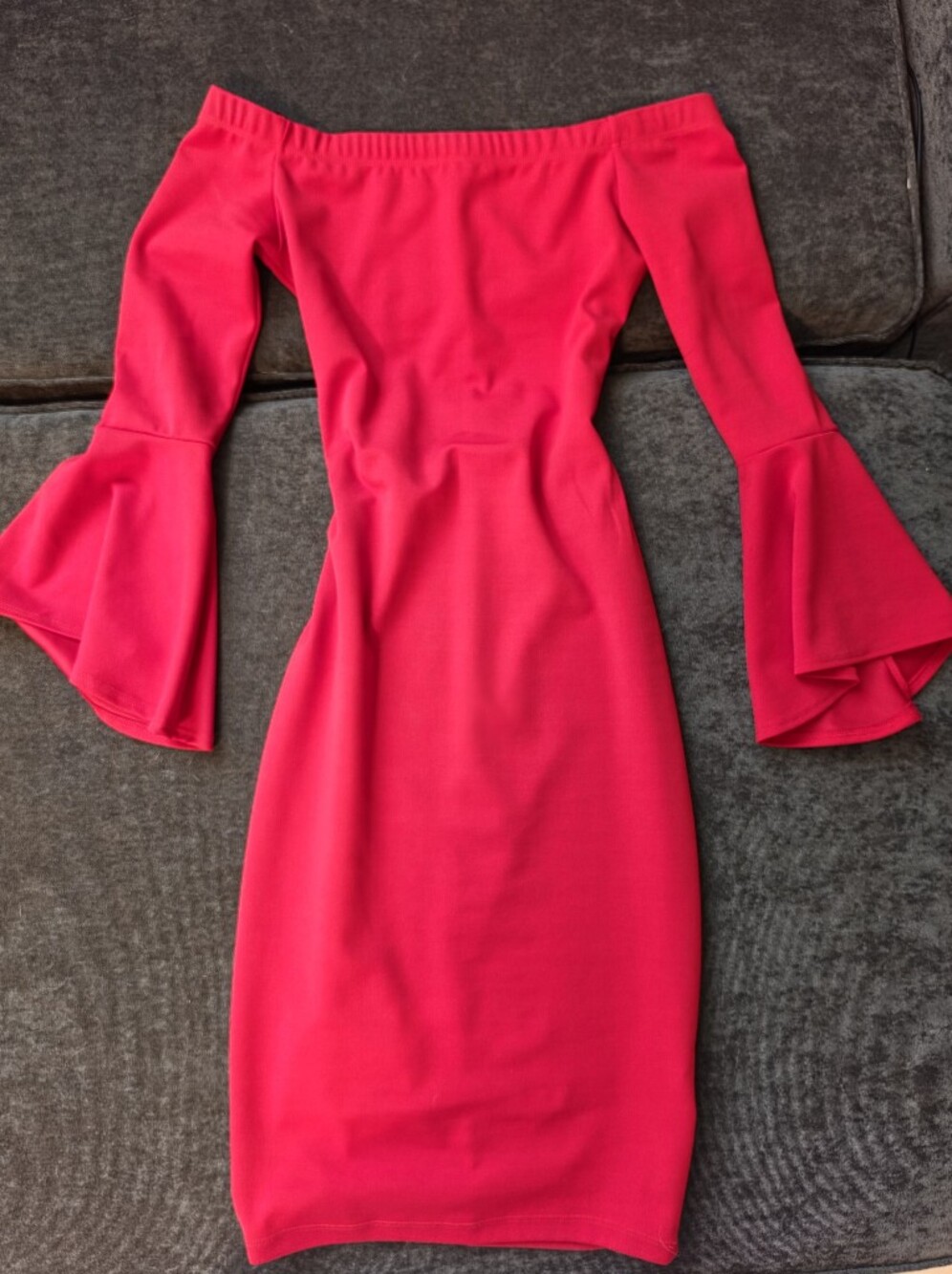 Women’s Fitted Red Off-the-shoulder Dress with Bell Sleeves